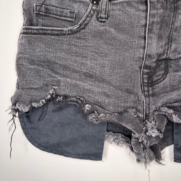 Mossimo Super Stretch High Rise Black Denim Shorts - Size 6/28 - Picture 7 of 13